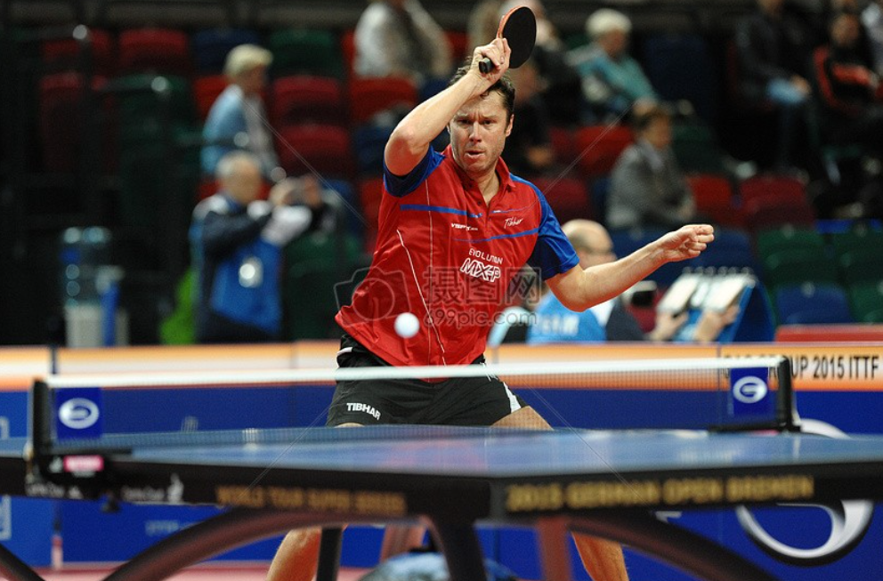 BBSPORTS-包含F1赛场再起风云:江南青龙队守住胜果瓯越火狐队,脚步移动更到位韧性与执行并存的词条