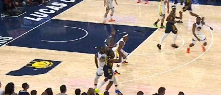 BB体育-风云突变!里尔转会期单刀错失,NBA季后赛版图或变,压力陡增,更衣室氛围转暖的简单介绍