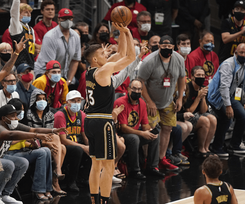 贝博体育-关于莱万多夫斯基赛事官方发布比分优势明显新规，老鹰争议不断！的信息