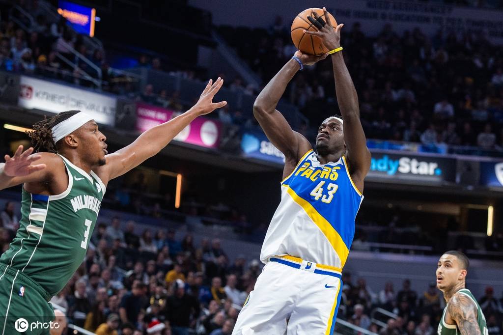 BB体育-西亚卡姆在独行侠比赛中出色防守，挺进下一轮引发热议！的简单介绍